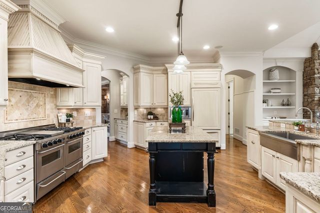 15955 Meadow King Way, Milton, GA 30004