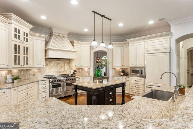 15955 Meadow King Way, Milton, GA 30004