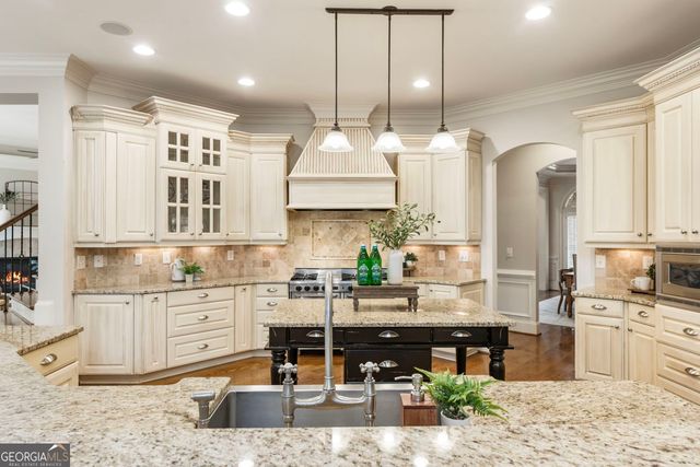 15955 Meadow King Way, Milton, GA 30004