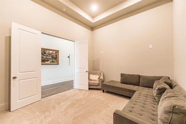 622 Platinum Stone Lane, Pinehurst, TX 77362