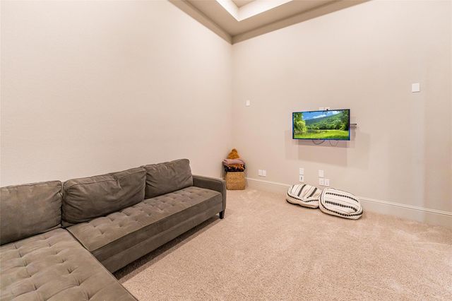 622 Platinum Stone Lane, Pinehurst, TX 77362