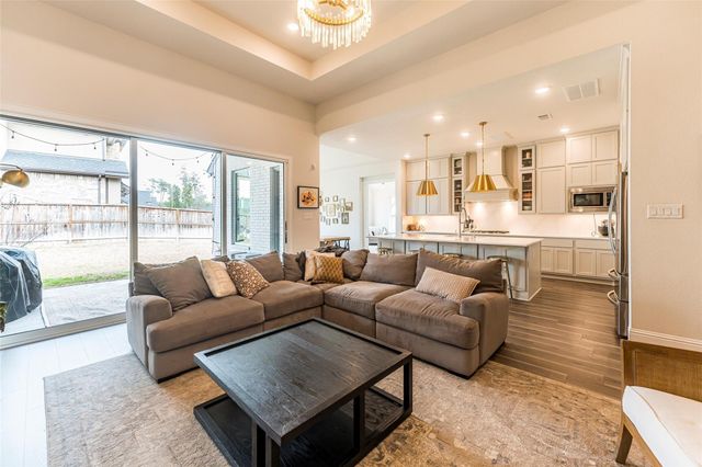 622 Platinum Stone Lane, Pinehurst, TX 77362