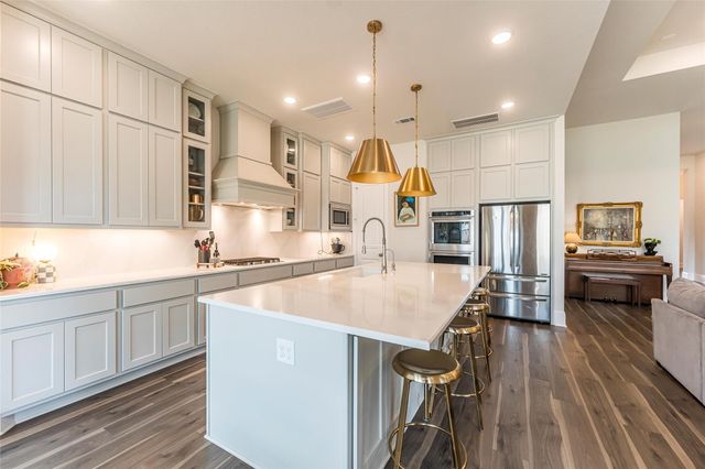 622 Platinum Stone Lane, Pinehurst, TX 77362