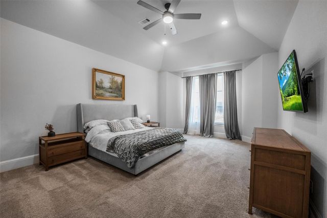 622 Platinum Stone Lane, Pinehurst, TX 77362