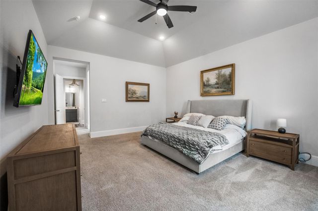 622 Platinum Stone Lane, Pinehurst, TX 77362