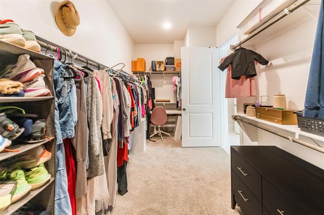 622 Platinum Stone Lane, Pinehurst, TX 77362