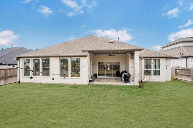 622 Platinum Stone Lane, Pinehurst, TX 77362