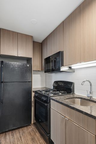 5411 N Winthrop Avenue 410, Chicago, IL 60640