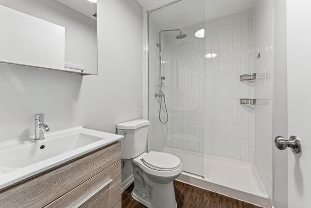 5411 N Winthrop Avenue 410, Chicago, IL 60640