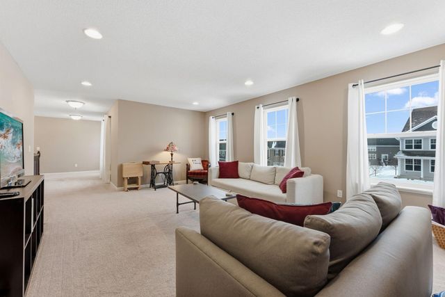 3863 Founders Path, Chaska, MN 55318