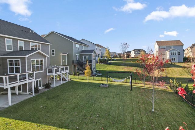 3863 Founders Path, Chaska, MN 55318