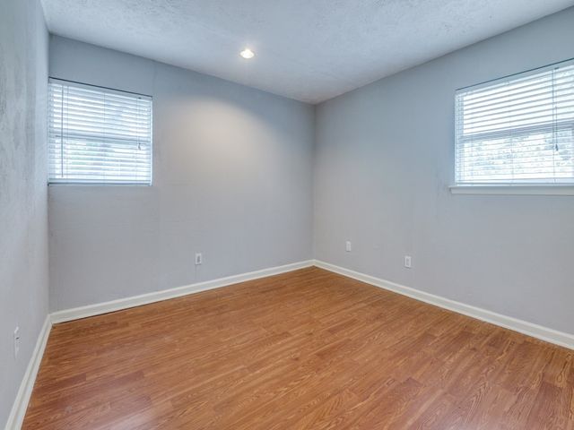 6909 Valhalla Road, Fort Worth, TX 76116