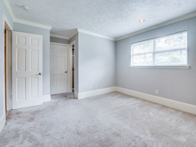 6909 Valhalla Road, Fort Worth, TX 76116