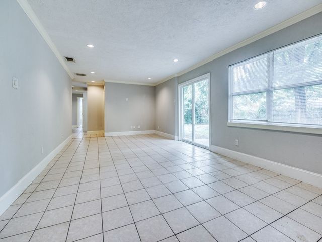 6909 Valhalla Road, Fort Worth, TX 76116