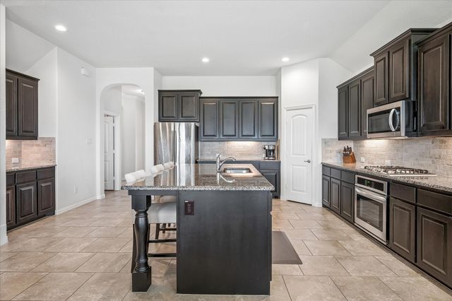 3001 Hidden Valley Drive, Fort Worth, TX 76177