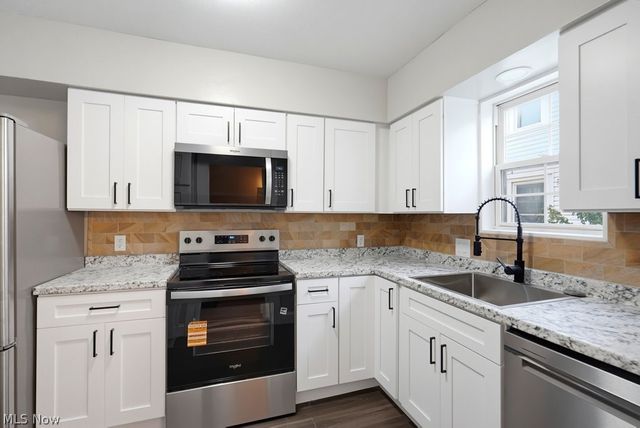 1401 Ridgeway Place NW, Canton, OH 44709