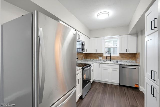 1401 Ridgeway Place NW, Canton, OH 44709