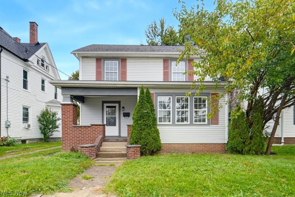 1401 Ridgeway Place NW, Canton, OH 44709