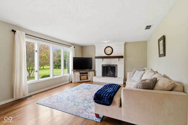 8151 N County Road 650 E, Brownsburg, IN 46112