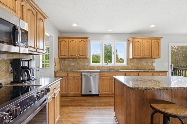 8151 N County Road 650 E, Brownsburg, IN 46112