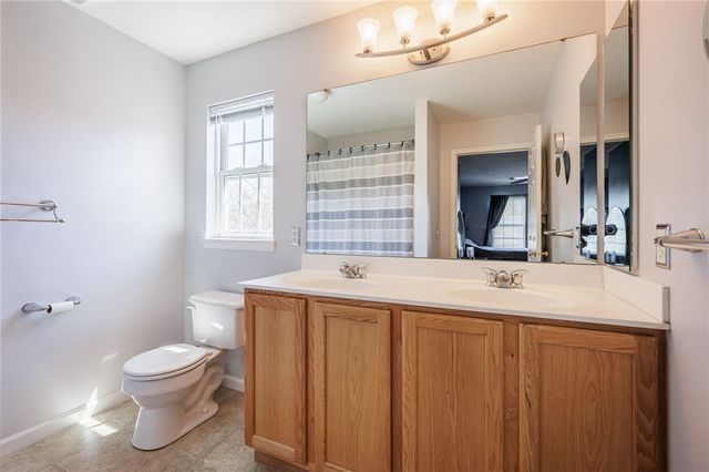 1303 Surrey Garden Way, Webster, NY 14580