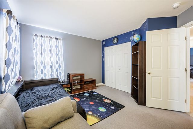 1303 Surrey Garden Way, Webster, NY 14580