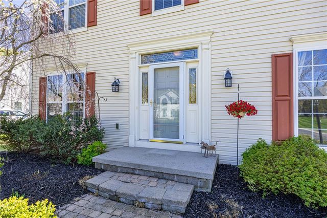 1303 Surrey Garden Way, Webster, NY 14580