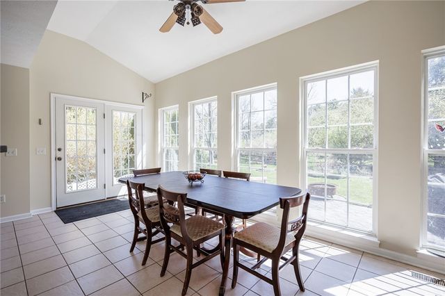 1303 Surrey Garden Way, Webster, NY 14580