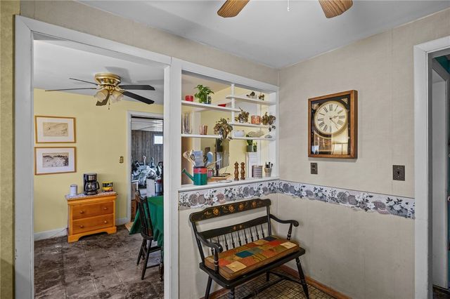 44 capron Drive, Warwick, RI 02886