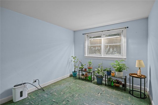44 capron Drive, Warwick, RI 02886