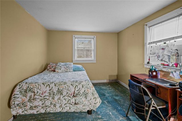 44 capron Drive, Warwick, RI 02886