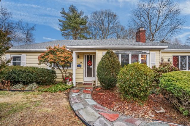 44 capron Drive, Warwick, RI 02886