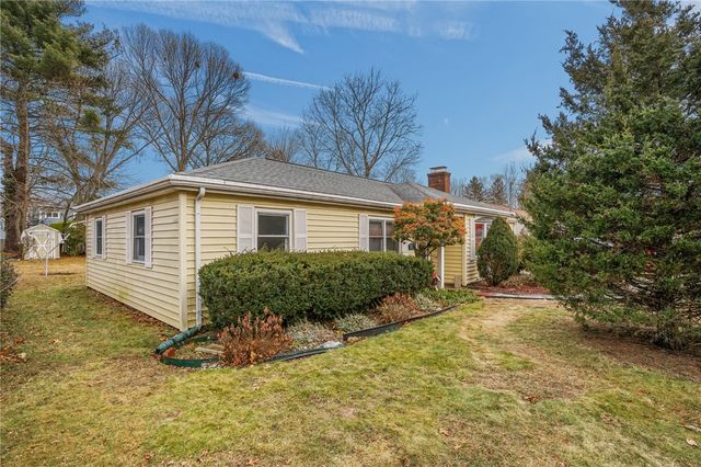 44 capron Drive, Warwick, RI 02886