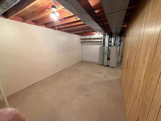 1200 NE 6th Avenue, Independence, IA 50644