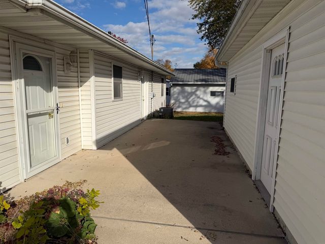 1200 NE 6th Avenue, Independence, IA 50644