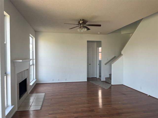 7929 Park Ridge Drive, Fort Worth, TX 76137