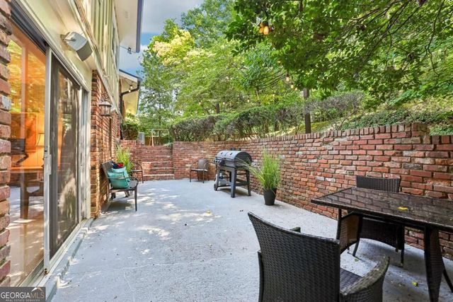 4372 Ashwoody Trail NE, Atlanta, GA 30319