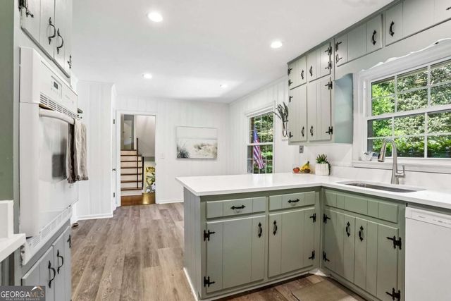 4372 Ashwoody Trail NE, Atlanta, GA 30319