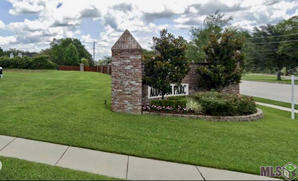 6271 Wood Wren Dr, Baton Rouge, LA 70817