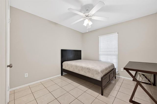 9011 Roos Road, Houston, TX 77036