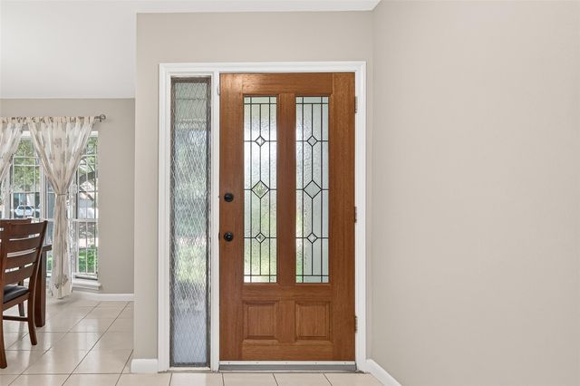 9011 Roos Road, Houston, TX 77036