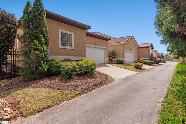 8 Arezzo Drive, Greenville, SC 29609