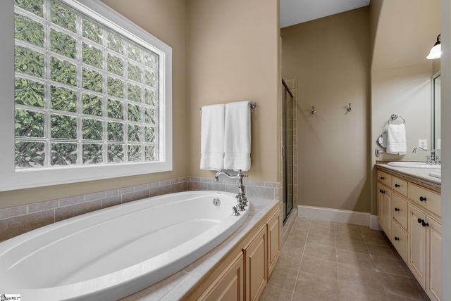 8 Arezzo Drive, Greenville, SC 29609