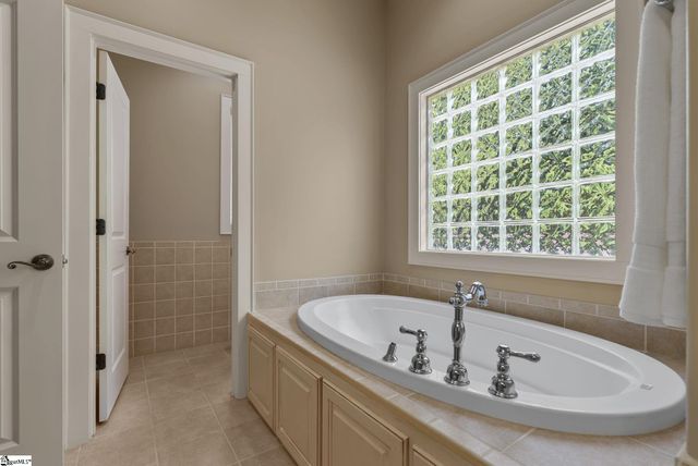 8 Arezzo Drive, Greenville, SC 29609