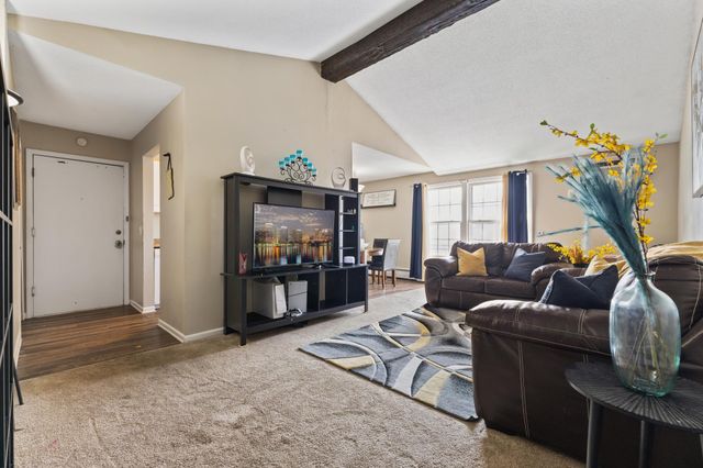 1007 11th Avenue S 8, Hopkins, MN 55343