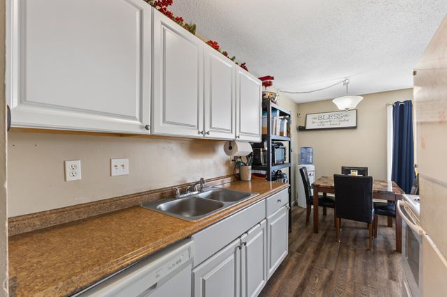 1007 11th Avenue S 8, Hopkins, MN 55343