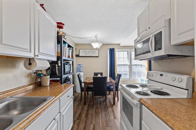 1007 11th Avenue S 8, Hopkins, MN 55343