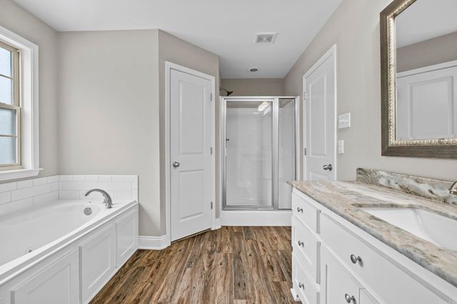 221 Prospect Park Circle, Bryant, AR 72022