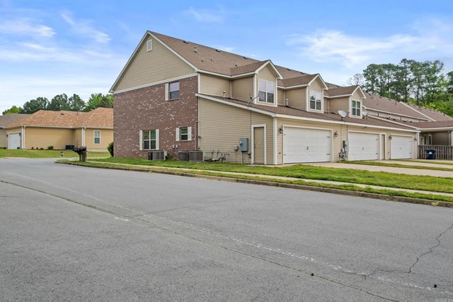 221 Prospect Park Circle, Bryant, AR 72022