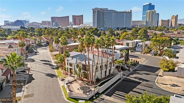 2834 Queens Courtyard Drive, Las Vegas, NV 89109